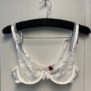 White Bra Eva Rachline Lingerie NWOT